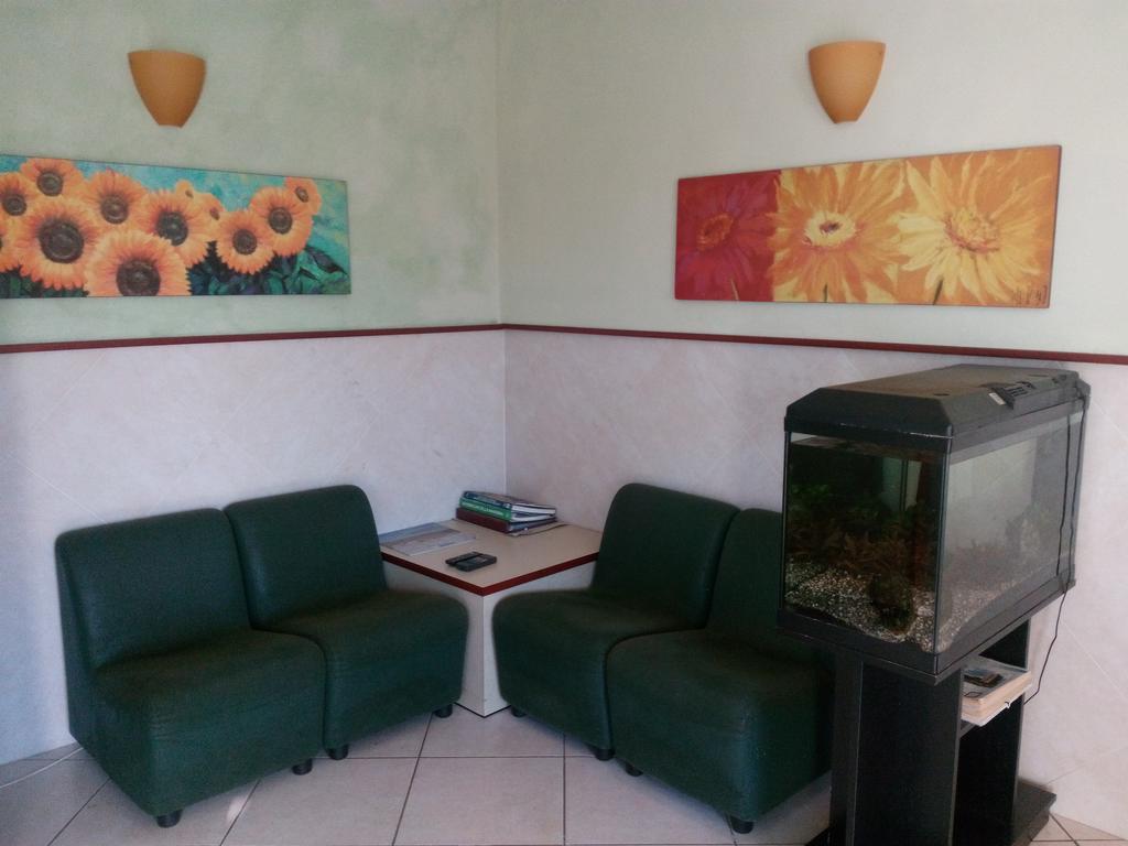 Hotel Lea Гросето Екстериор снимка